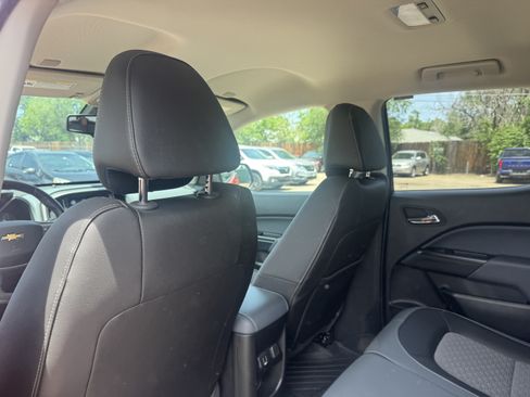 Used 2019 Chevrolet Colorado Z71 AWD/4WD image 22