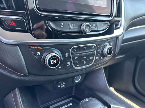 Used 2020 Chevrolet Traverse Premier w/ Redline Edition FWD image 24