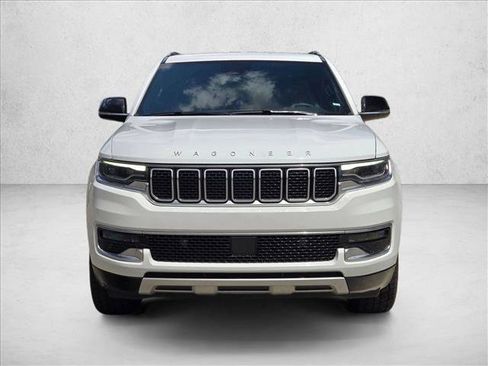 Used 2024 Jeep Wagoneer Series II AWD/4WD image 2