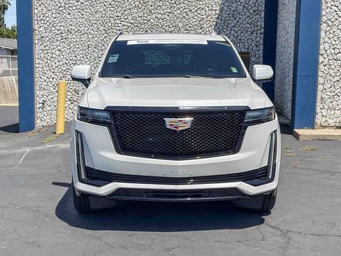 Certified 2022 Cadillac Escalade Sport AWD/4WD image 6