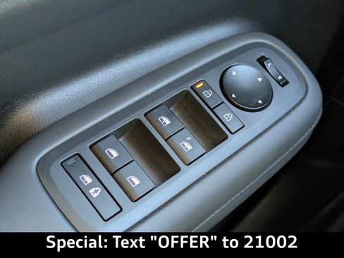 Used 2025 Hyundai Santa Fe XRT image 29