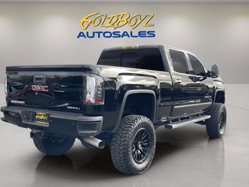Used 2015 GMC Sierra 2500 Denali image 3