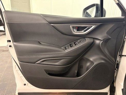 Used 2023 Subaru Forester Premium image 6