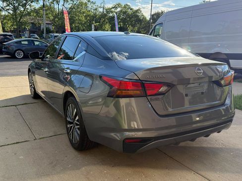 Used 2021 Nissan Altima 2.5 SR FWD image 5