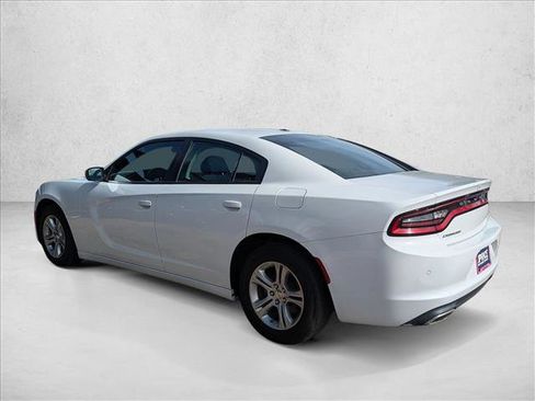 Used 2022 Dodge Charger SXT w/ Leather Interior Group image 8