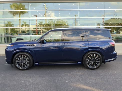 New 2026 INFINITI QX80 Autograph w/ Premium Cargo Package image 7