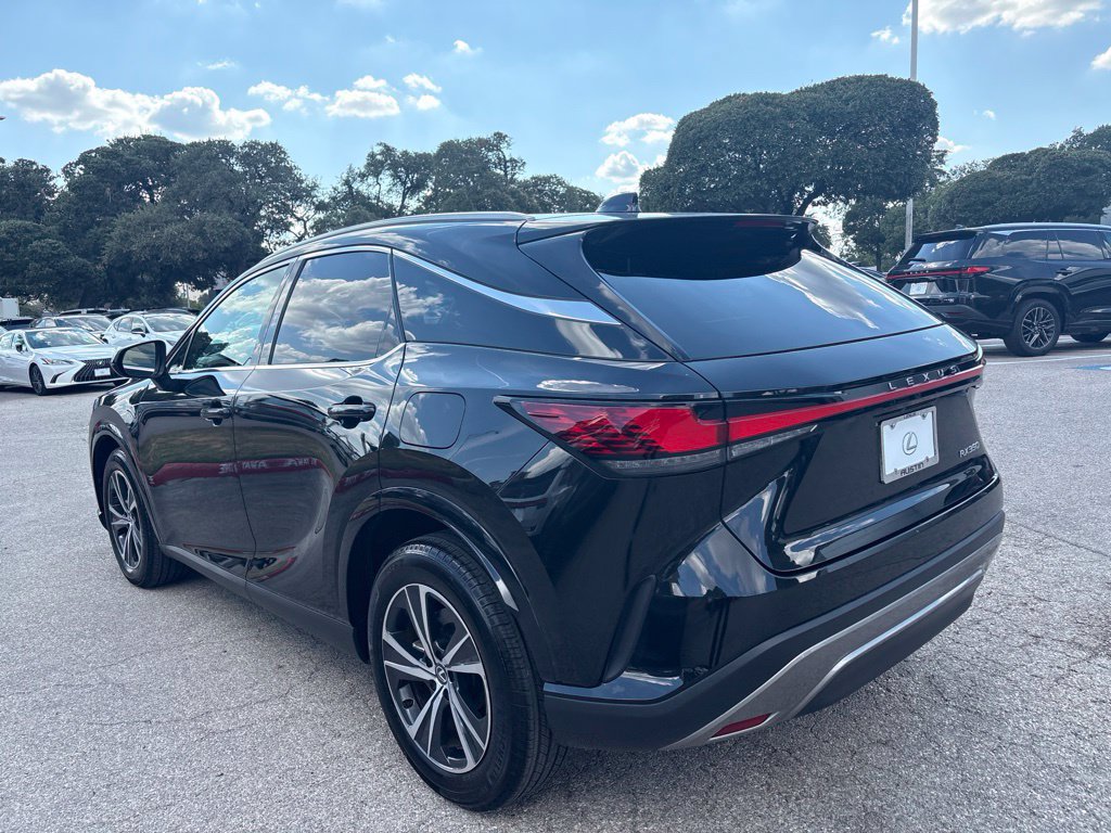 Used 2023 Lexus RX 350 Premium w/ Cold Area Package FWD image 3