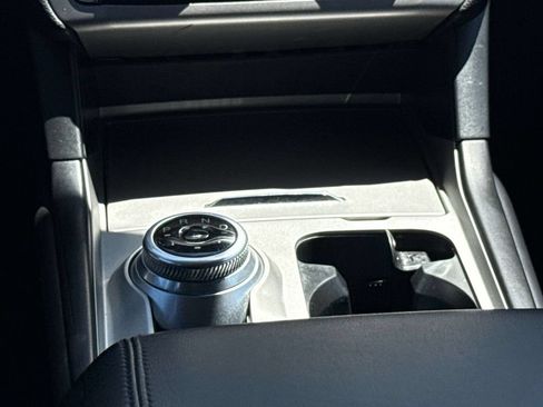 Used 2023 Ford Explorer XLT RWD image 24