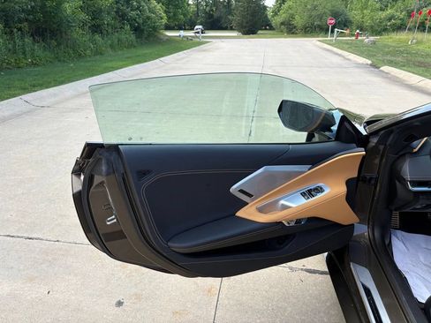 Used 2021 Chevrolet Corvette Stingray Preferred Cpe w/ Z51 Performance Package RWD image 13