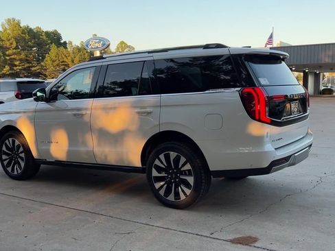 New 2025 Ford Expedition Platinum w/ Platinum Ultimate Package image 4