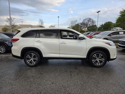 Used 2019 Toyota Highlander Plus image 9