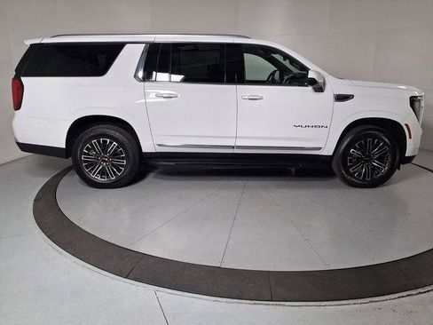 New 2026 GMC Yukon XL Elevation w/ Elevation Premium Package image 3