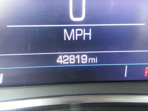 Used 2024 GMC Terrain SLE AWD/4WD image 9