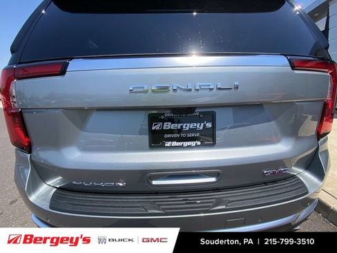 New 2026 GMC Yukon Denali w/ Denali Reserve Package AWD/4WD image 34