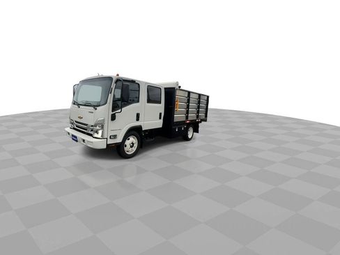 New 2025 Chevrolet Low Cab Forward image 7