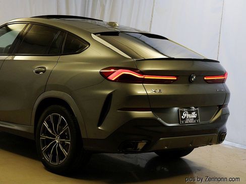 New 2026 BMW X6 xDrive40i w/ Climate Comfort Package image 8