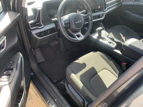 Used 2024 Kia Sportage LX FWD image 10