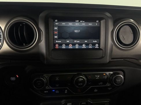 Certified 2023 Jeep Wrangler Unlimited AWD/4WD image 19
