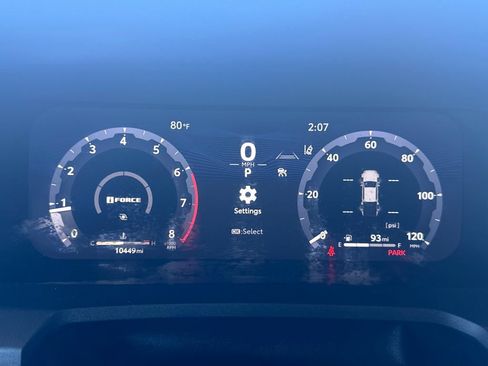 Used 2025 Toyota Tacoma TRD Off-Road AWD/4WD image 16