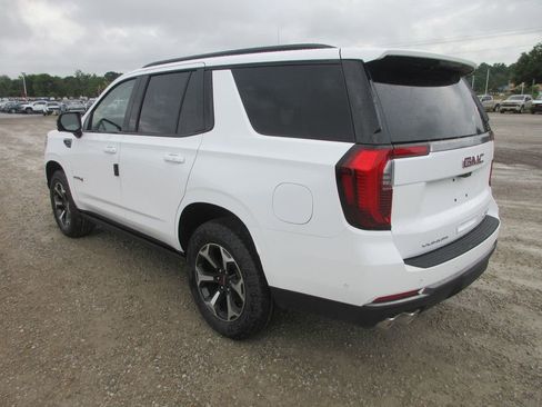 New 2026 GMC Yukon AT4 w/ AT4 Premium Plus Package AWD/4WD image 6
