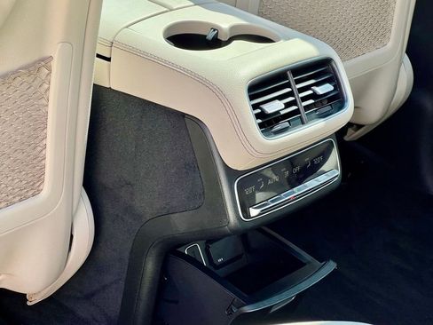 Certified 2023 Mercedes-Benz GLS 450 4MATIC image 28
