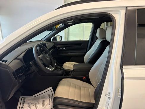 Used 2024 Honda CR-V Sport Touring image 12