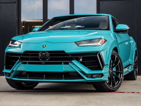 Used 2024 Lamborghini Urus S AWD/4WD image 1