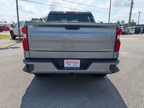 Used 2020 Chevrolet Silverado 1500 Custom w/ Custom Value Package AWD/4WD image 5