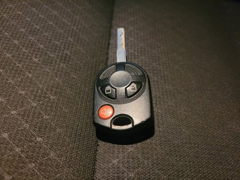 Used 2016 Ford Escape SE image 32