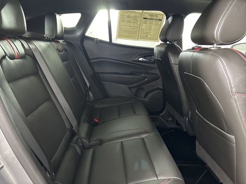 Used 2025 Chevrolet Trax RS w/ Sunroof Package image 25