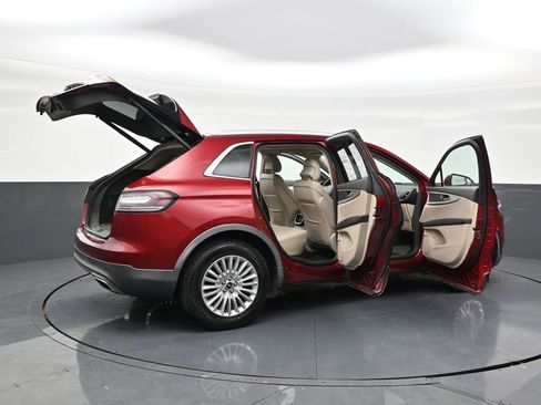 Used 2019 Lincoln Nautilus Standard image 27