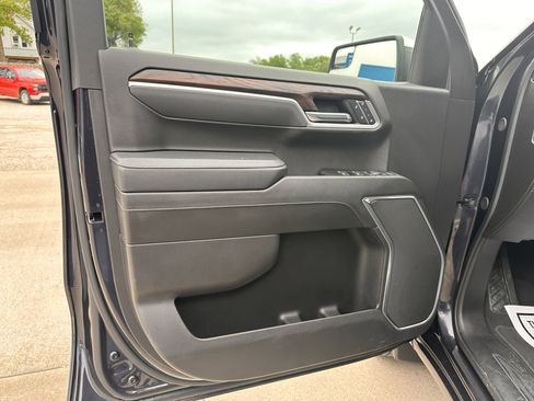 Used 2025 GMC Sierra 1500 SLT image 21