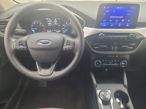 Used 2020 Ford Escape SE FWD image 22