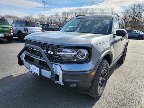 New 2026 Ford Bronco Sport Outer Banks w/ Sasquatch Outer Banks Package AWD/4WD image 3