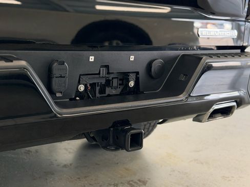 Used 2023 GMC Sierra 1500 Elevation w/ X31 Off-Road Package image 32