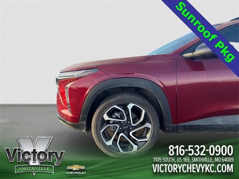 Used 2025 Chevrolet Trax RS w/ Sunroof Package image 20