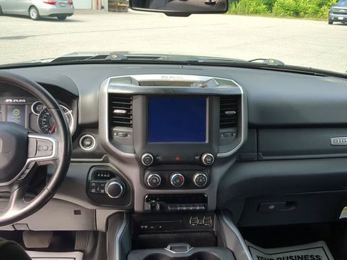 Used 2019 RAM 1500 Big Horn AWD/4WD image 18