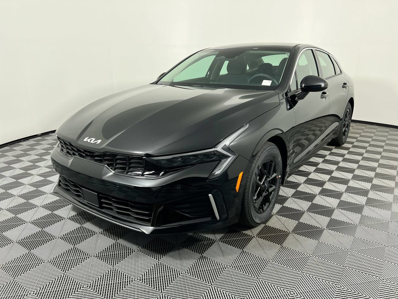 New 2026 Kia K5 LXS FWD image 8