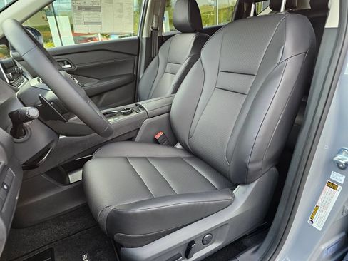 New 2026 Nissan Rogue Dark Armor AWD/4WD image 16