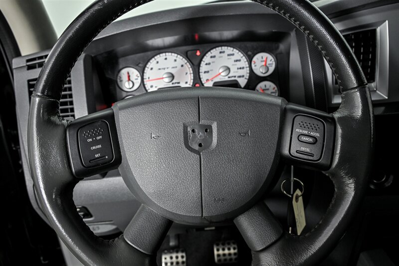 Used 2006 Dodge Ram 1500 Truck 2WD Regular Cab w/ Communication Pkg image 24