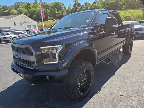 Used 2017 Ford F150 XLT w/ Equipment Group 302A Luxury AWD/4WD image 8