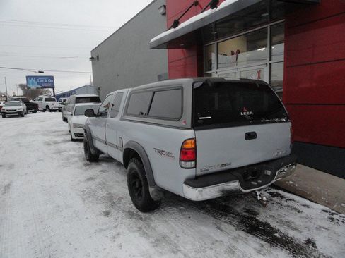Used 2000 Toyota Tundra SR5 image 3