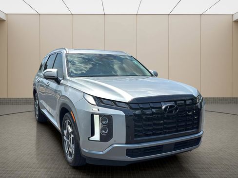Used 2024 Hyundai Palisade SEL FWD image 7