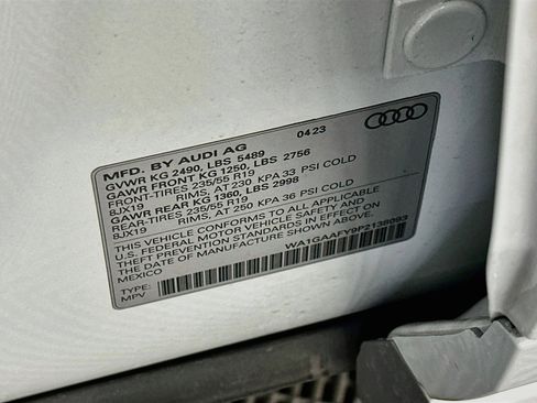 Used 2023 Audi Q5 2.0T Premium w/ Convenience Package AWD/4WD image 12