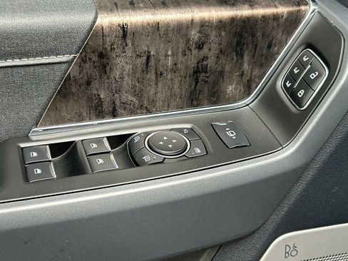 Used 2024 Ford F250 Lariat w/ Lariat Ultimate Package image 13