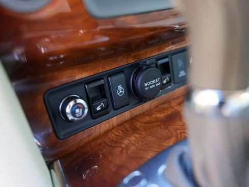 Used 2017 INFINITI QX80 4WD w/ Deluxe Technology Package image 25