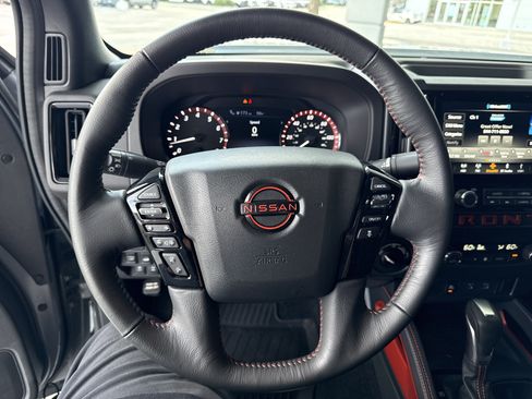 Used 2025 Nissan Frontier PRO-4X w/ Interior Protection Package AWD/4WD image 17