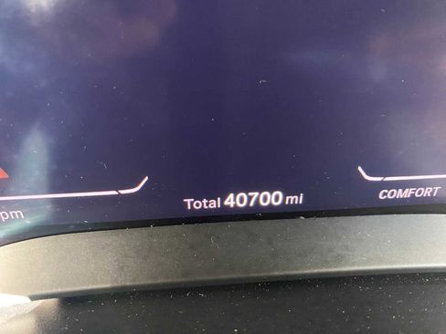 Used 2022 BMW 530i xDrive w/ Premium Package AWD/4WD image 8