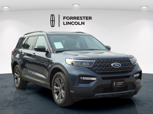 Used 2023 Ford Explorer XLT w/ Equipment Group 202A AWD/4WD image 1