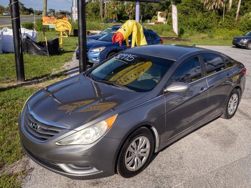 Used 2012 Hyundai Sonata GLS FWD image 3